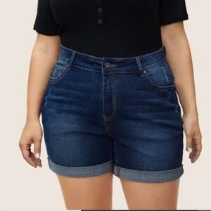 Bloomchic Stretchy Roll Hem‎ Denim Shorts Plus Size 24